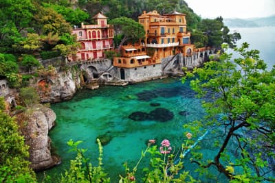 retiring abroad italy